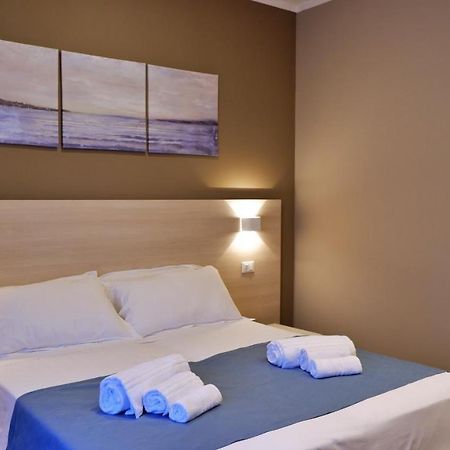 Pianomare Riviera Apartments And Rooms 因佩里亚 外观 照片